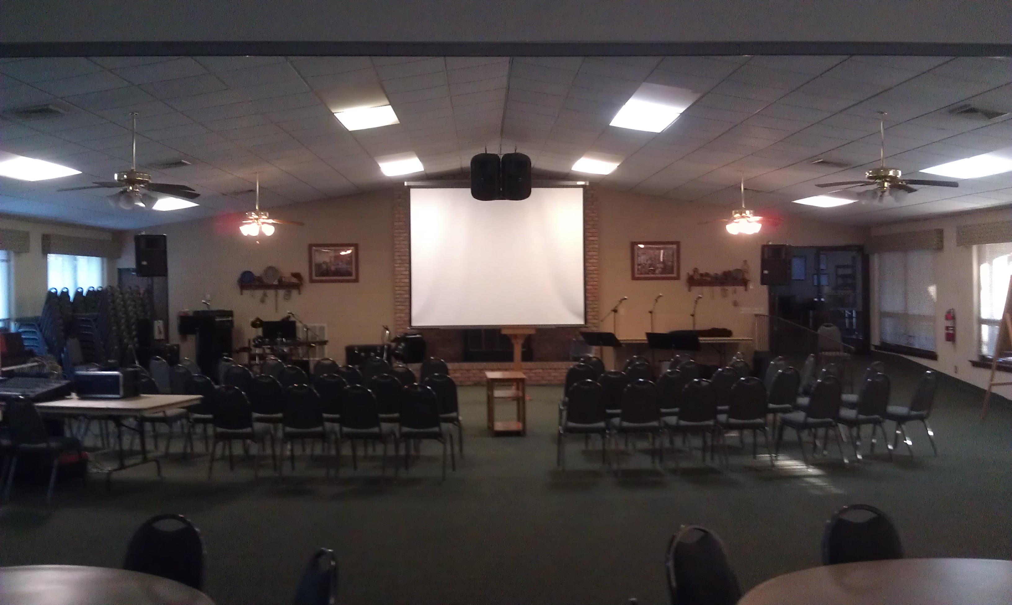 Pine Meeting Room